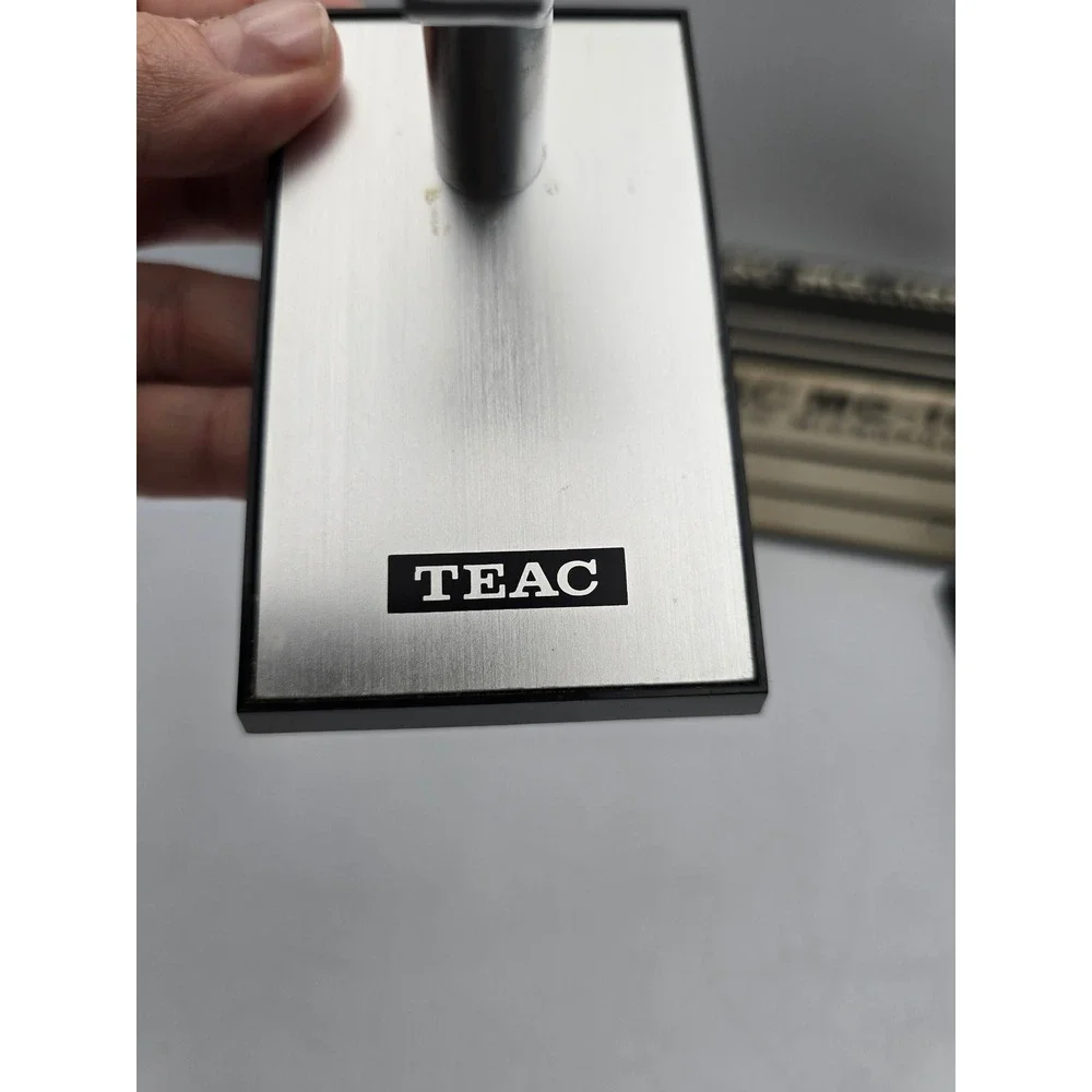TEAC MC-106 Microphone Stands Pair OS Silver Vintage Made in Japan w/Box